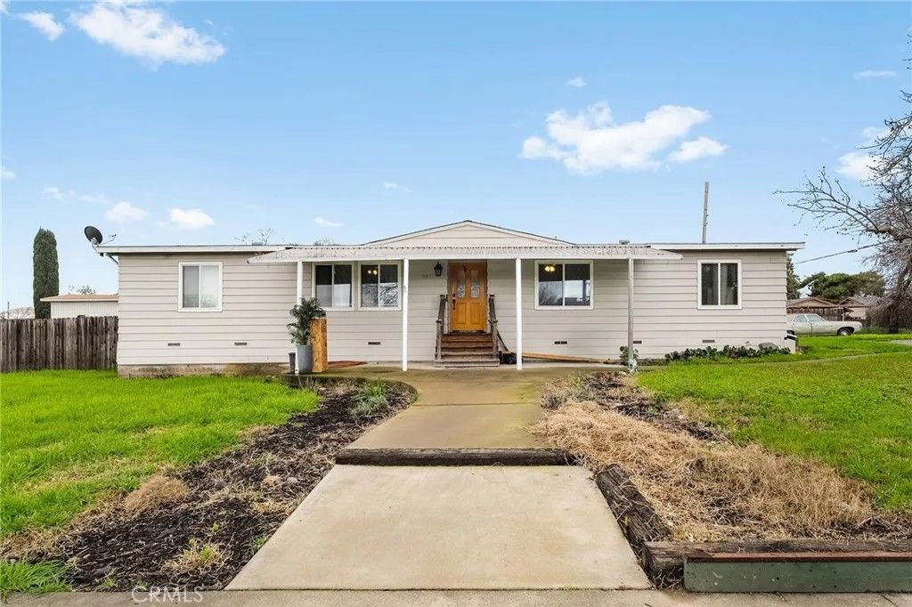 Photo of 451 4th Street, Hamilton City, CA 95951 (MLS # SN26037202)