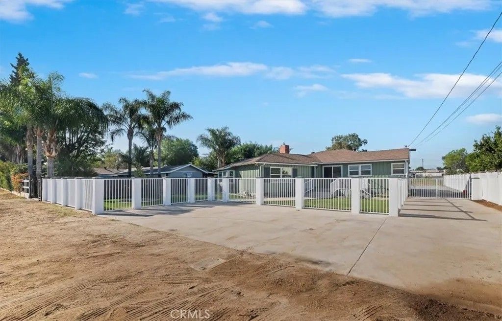 Photo of 4340 Woodward Ave, Norco, CA 92860 (MLS # IG25278540)