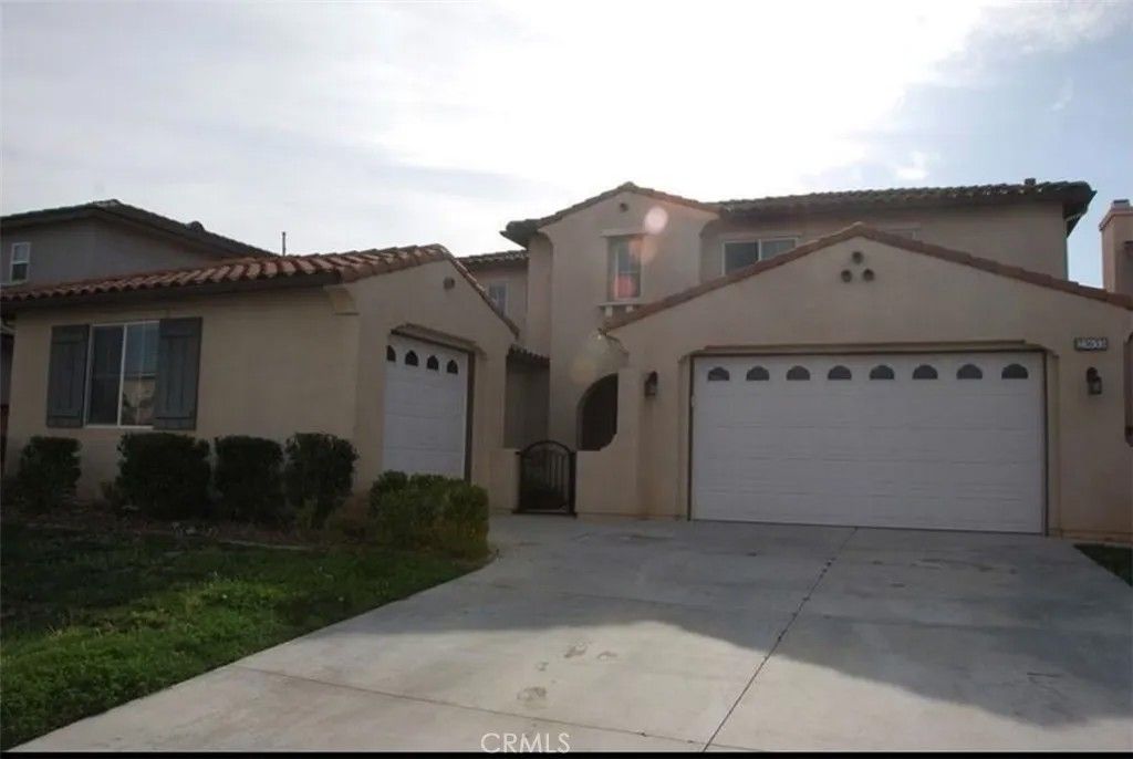 Photo of 23633 Sycamore Creek, Murrieta, CA 92562 (MLS # PW25232375)