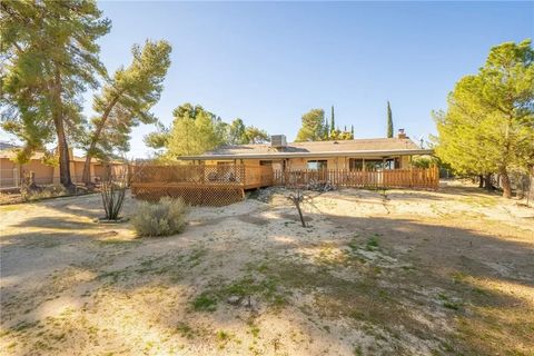 Tiny photo for 54940 Benecia Trl, Yucca Valley, CA 92284 (MLS # OC25275566)