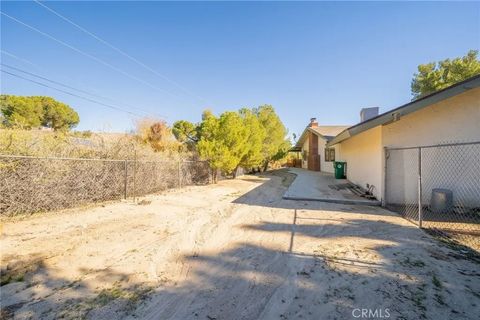 Tiny photo for 54940 Benecia Trl, Yucca Valley, CA 92284 (MLS # OC25275566)