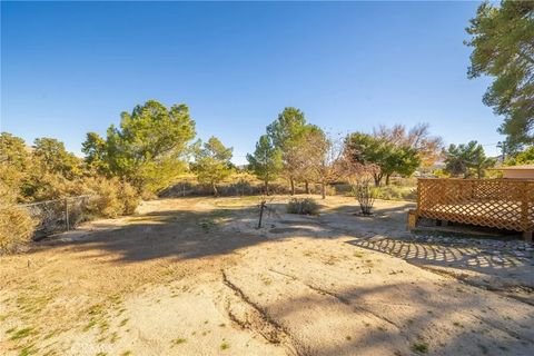 Tiny photo for 54940 Benecia Trl, Yucca Valley, CA 92284 (MLS # OC25275566)