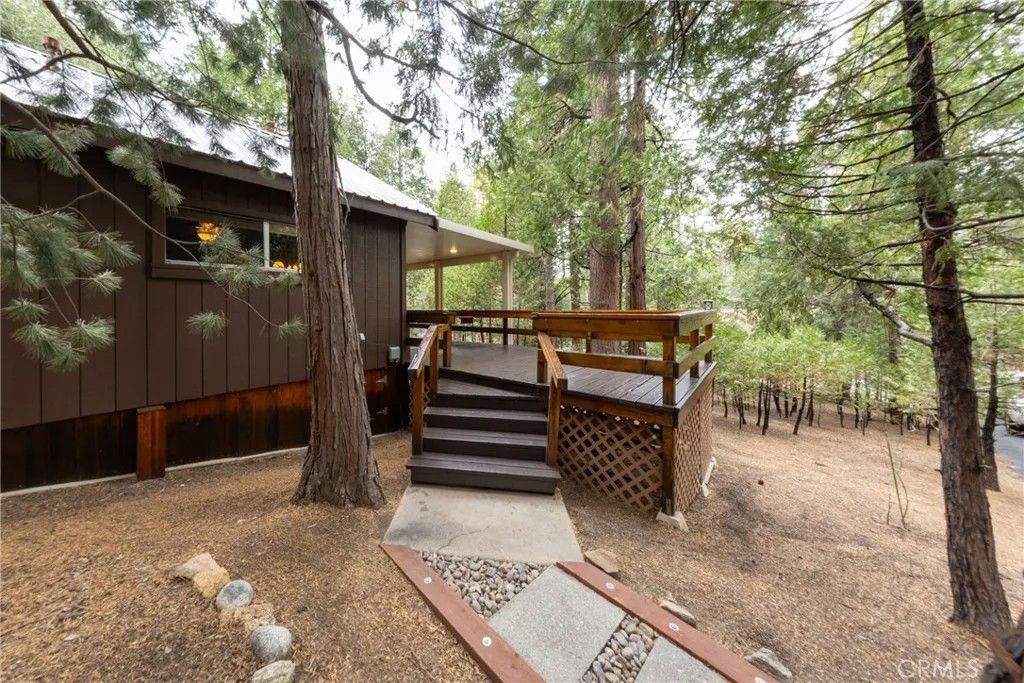 Photo of 54805 S South Circle, Idyllwild, CA 92549 (MLS # CV26009183)