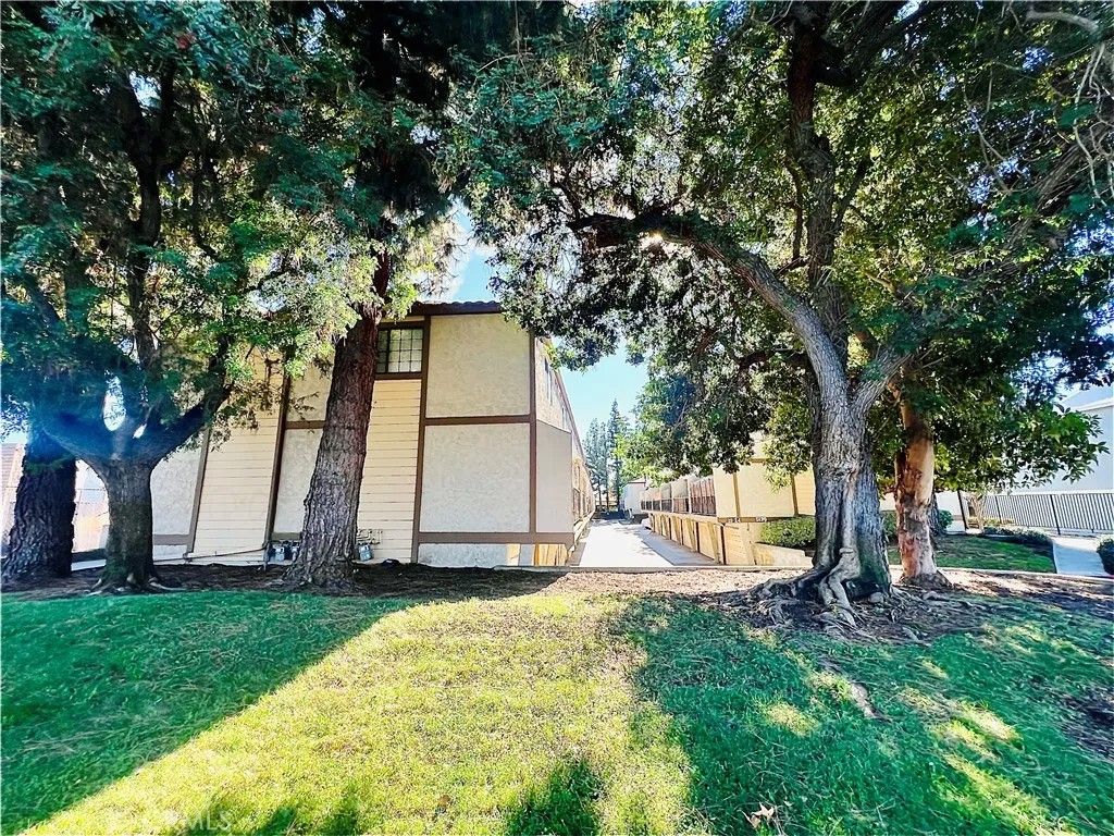 Photo of 5195 Walnut Ave #14, Chino, CA 91710 (MLS # CV25276997)