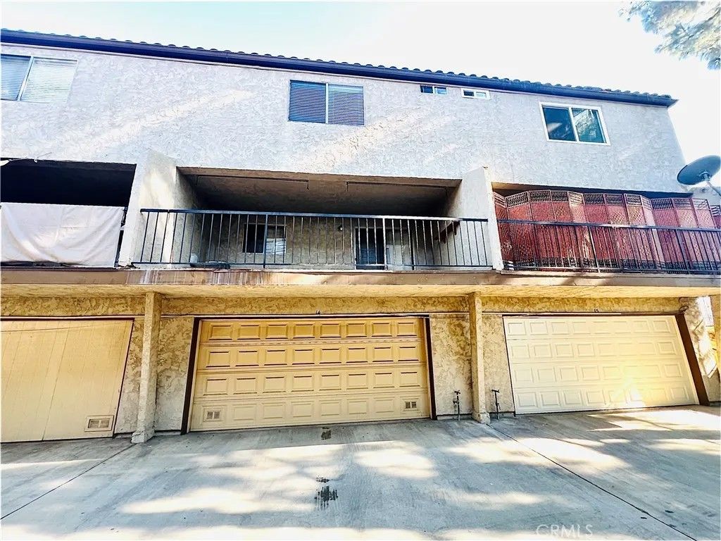 Photo of 5195 Walnut Ave #14, Chino, CA 91710 (MLS # CV25276997)
