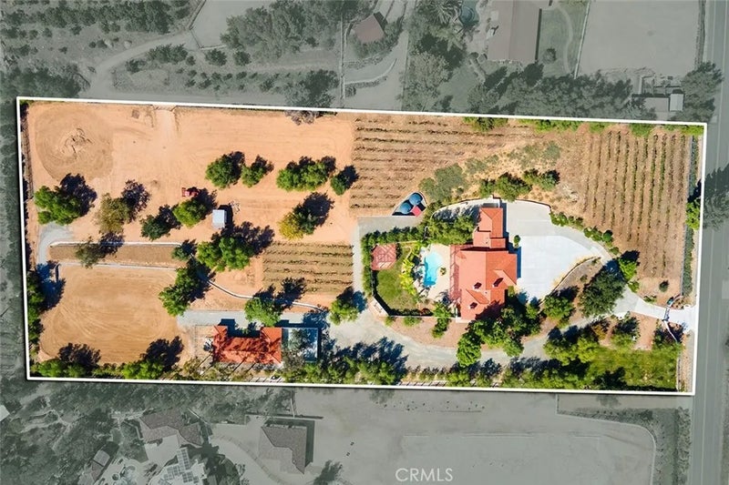 39555 Avenida Bonita
