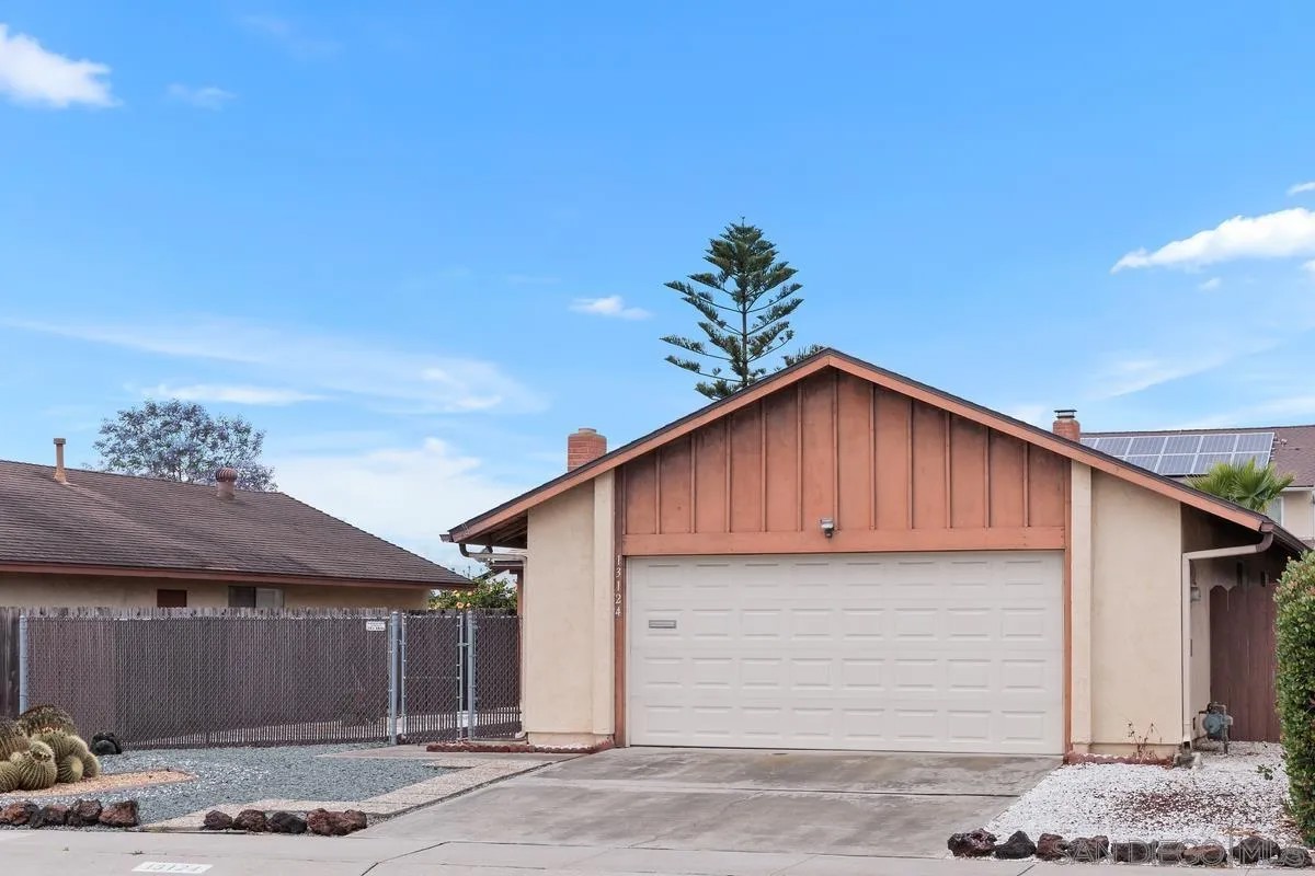 13124 Avenida Grande