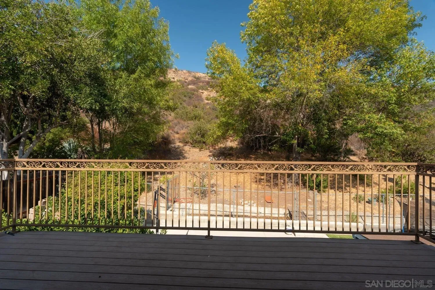 San Diego, California 92119, United States, 4 Bedrooms Bedrooms, ,3 BathroomsBathrooms,Residential,Active,196601