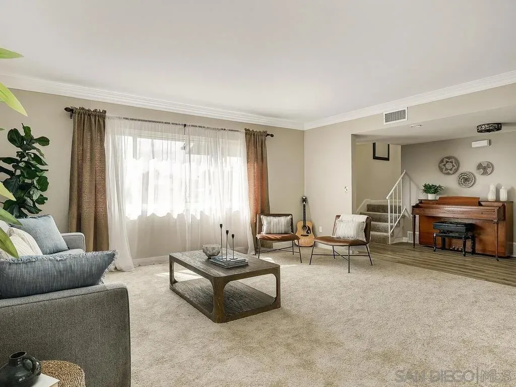 San Diego, California 92119, United States, 4 Bedrooms Bedrooms, ,3 BathroomsBathrooms,Residential,Active,196601