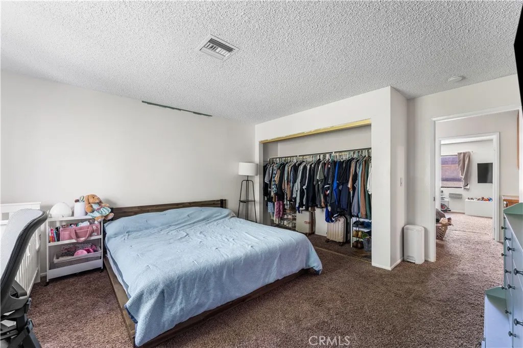 422 W Avenue J5 32