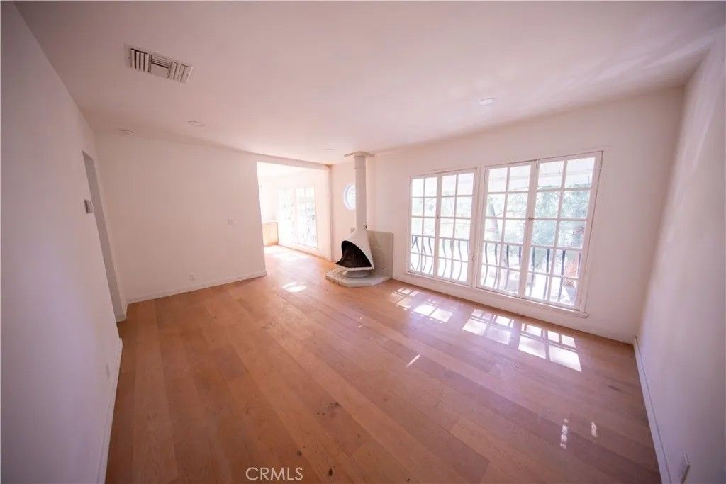 Photo of 785 Skyland Dr, Sierra Madre, CA 91024 (MLS # DW26063938)