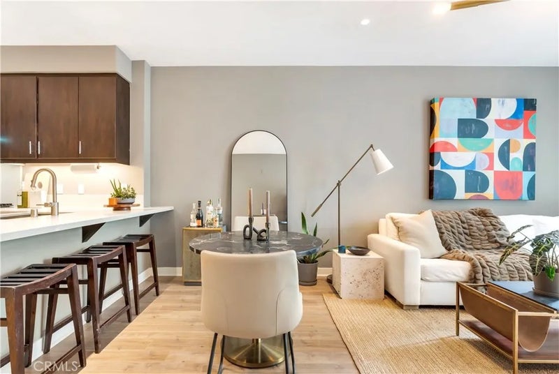 2344 Nolita