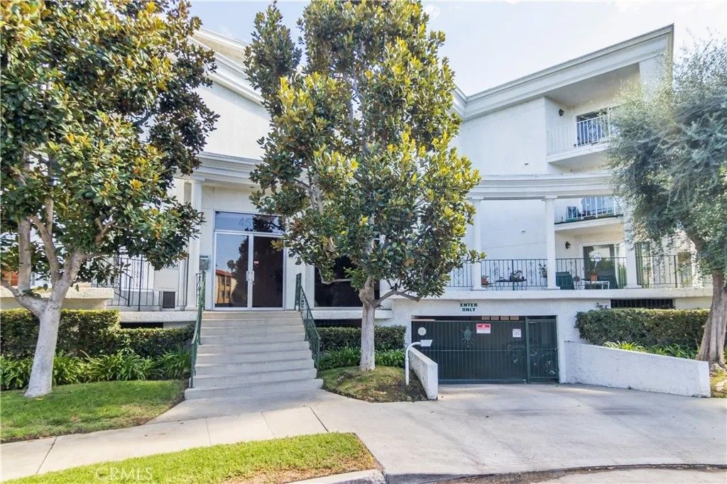 Photo of 4520 Natick Ave, Sherman Oaks, CA 91403 (MLS # SR26042400)