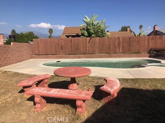 41802 Laurie Ln Lane
