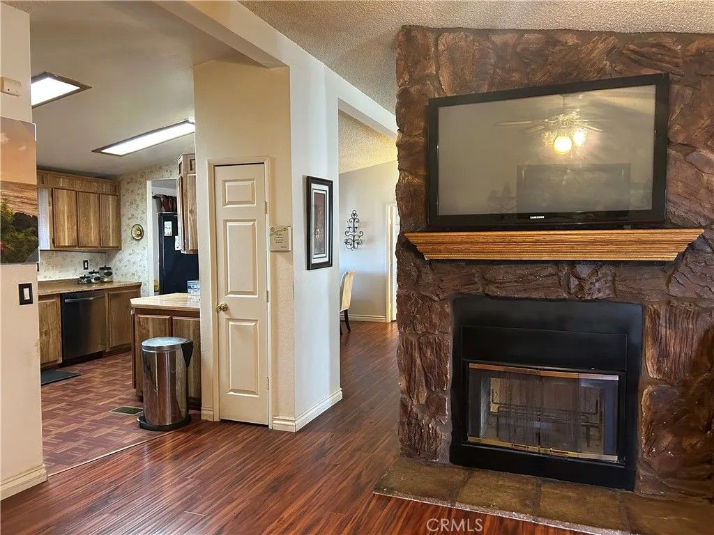 Photo of 2121 E I #10, Lancaster, CA 93535 (MLS # SR26021905)