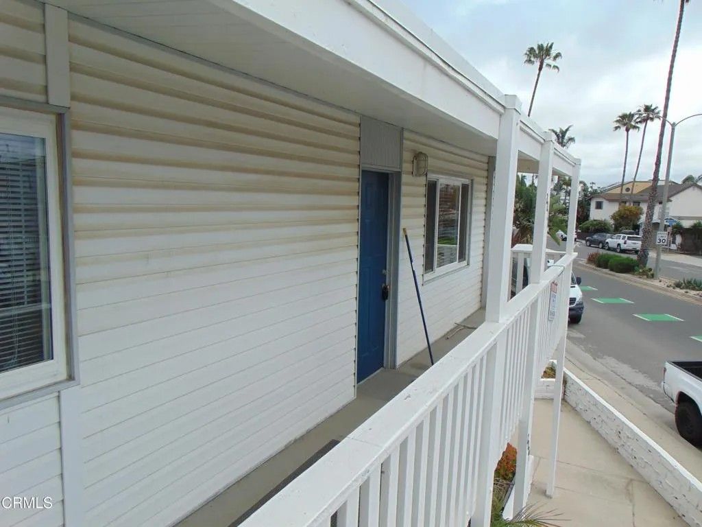 Photo of 2011 Pierpont Boulevard, Ventura, CA 93001 (MLS # V1-35732)