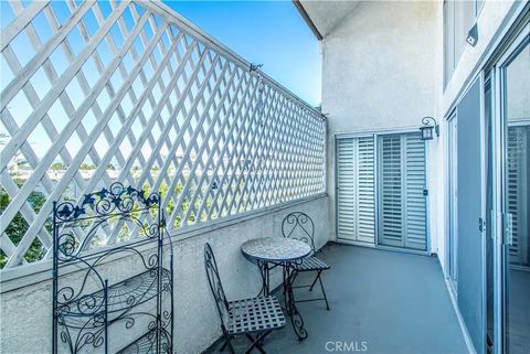 Tiny photo for 5440 Lindley Avenue #310, Encino, CA 91316 (MLS # SR25255524)