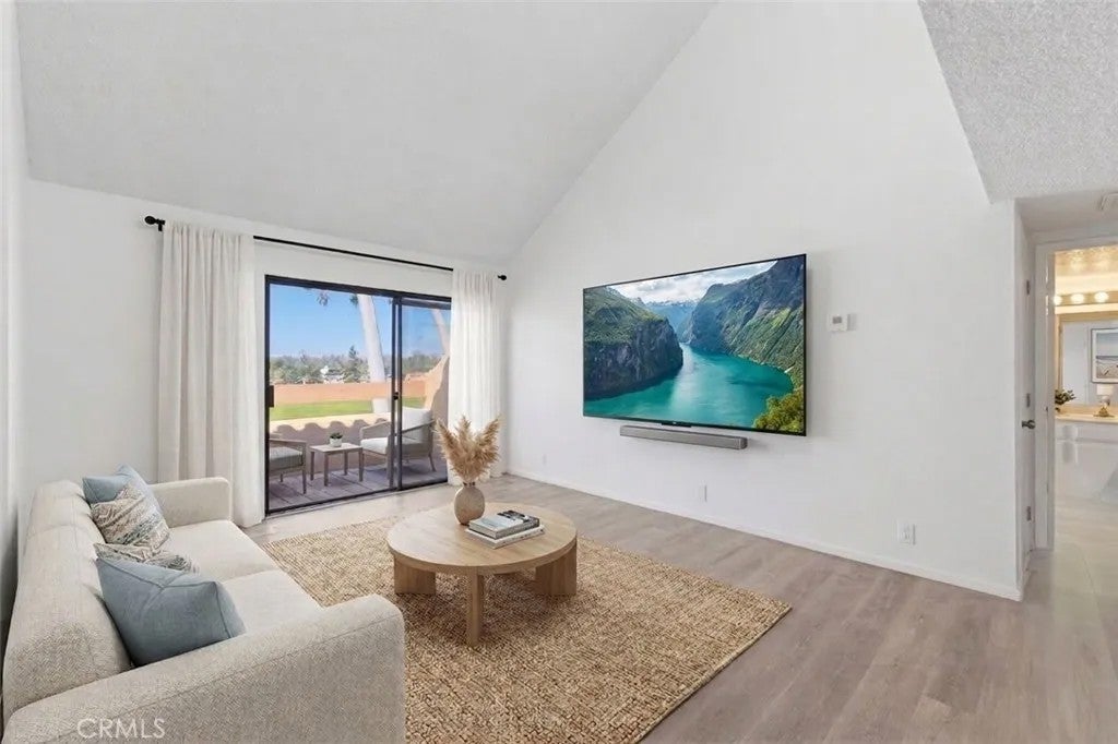 1400 W Edgehill Unit 40