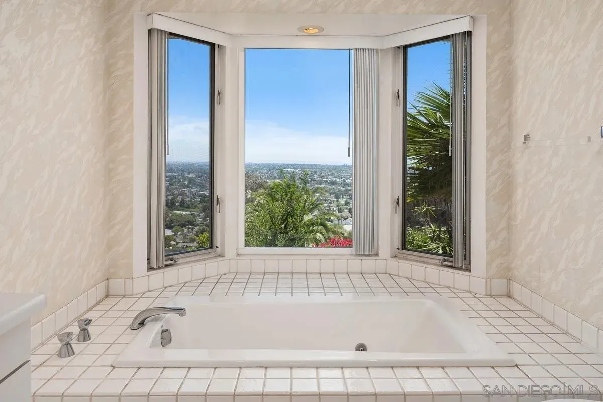 San Diego, California 92120, United States, 3 Bedrooms Bedrooms, ,2 BathroomsBathrooms,Residential,Active,167225