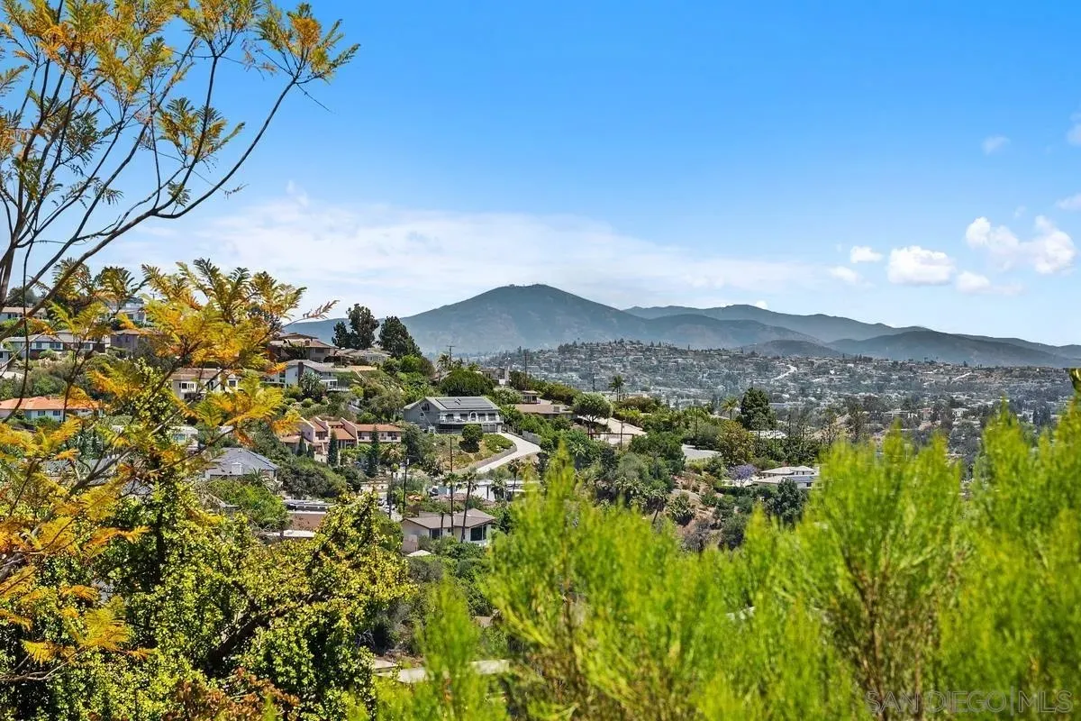 San Diego, California 92120, United States, 3 Bedrooms Bedrooms, ,2 BathroomsBathrooms,Residential,Active,167225