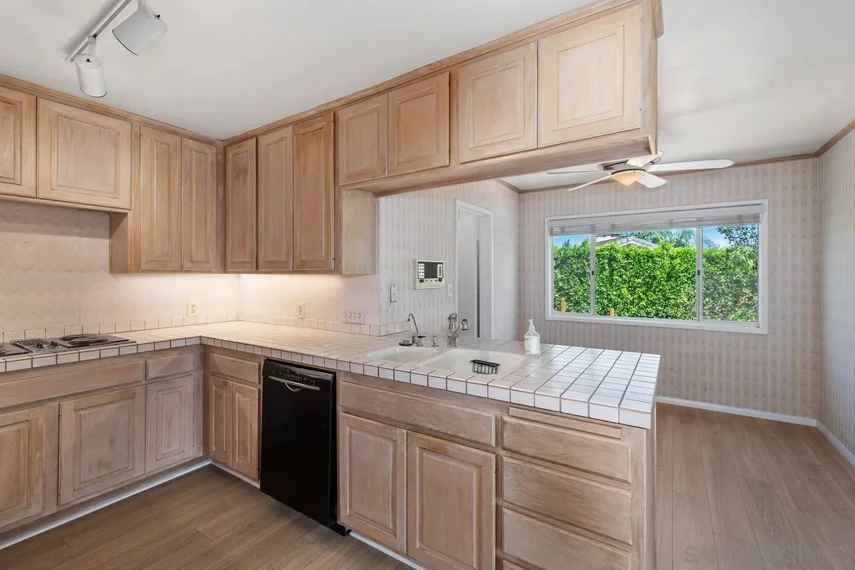 San Diego, California 92120, United States, 3 Bedrooms Bedrooms, ,2 BathroomsBathrooms,Residential,Active,167225