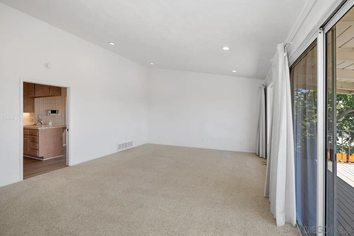 San Diego, California 92120, United States, 3 Bedrooms Bedrooms, ,2 BathroomsBathrooms,Residential,Active,167225