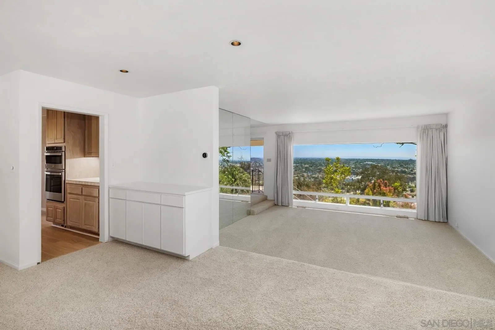 San Diego, California 92120, United States, 3 Bedrooms Bedrooms, ,2 BathroomsBathrooms,Residential,Active,167225