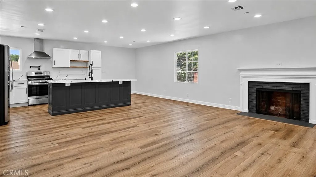 7032 Penfield