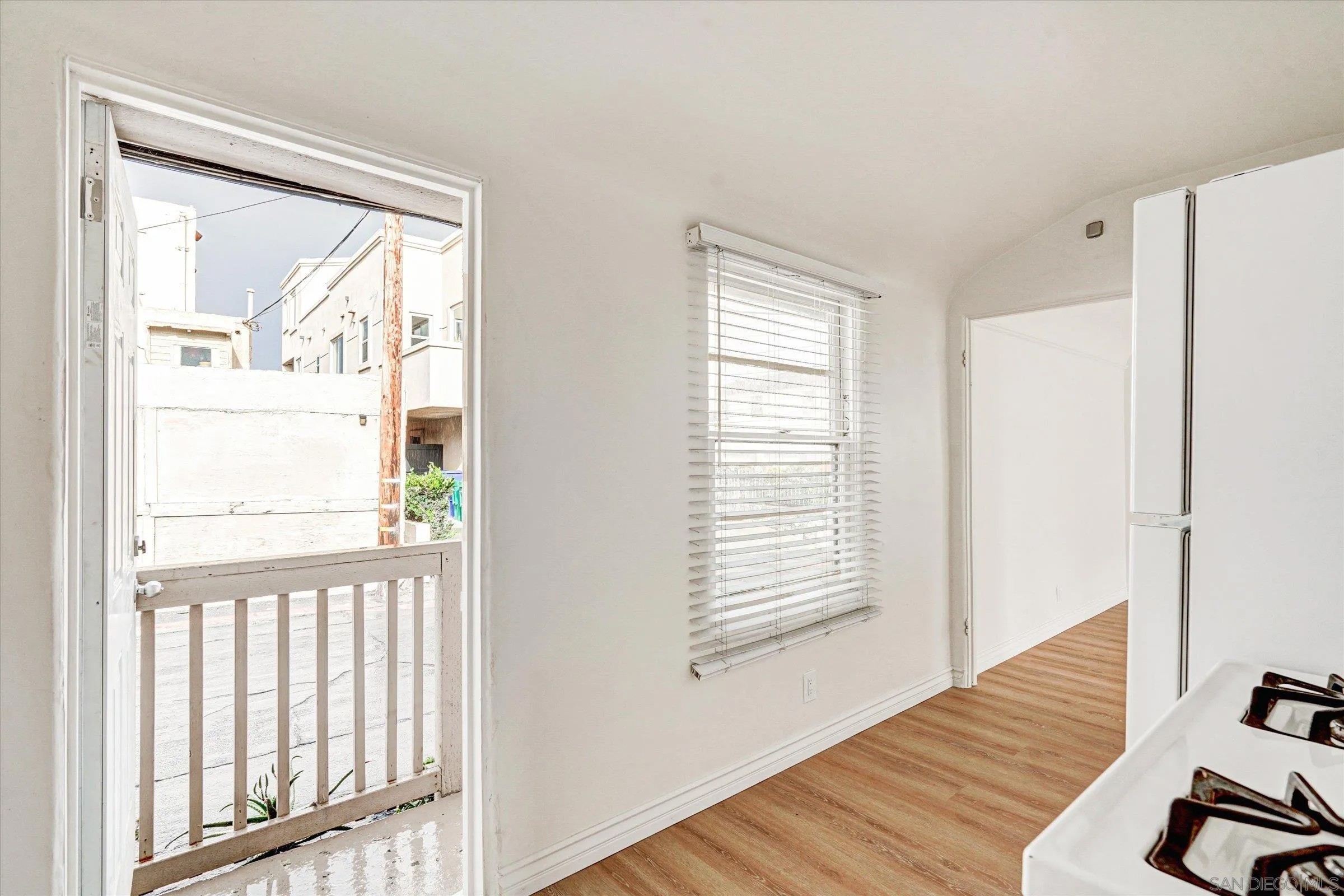 5080 Del Monte Ave 5080