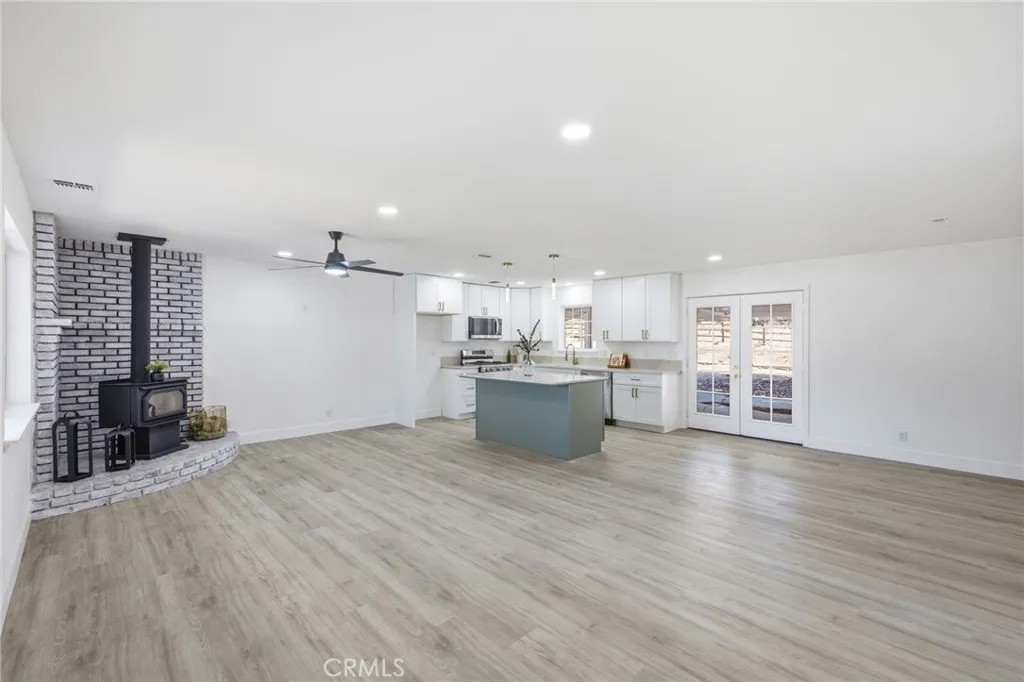 21009 Brentwood