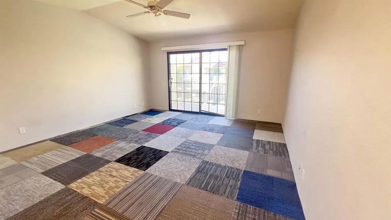 2701 E Mesquite Avenue S86