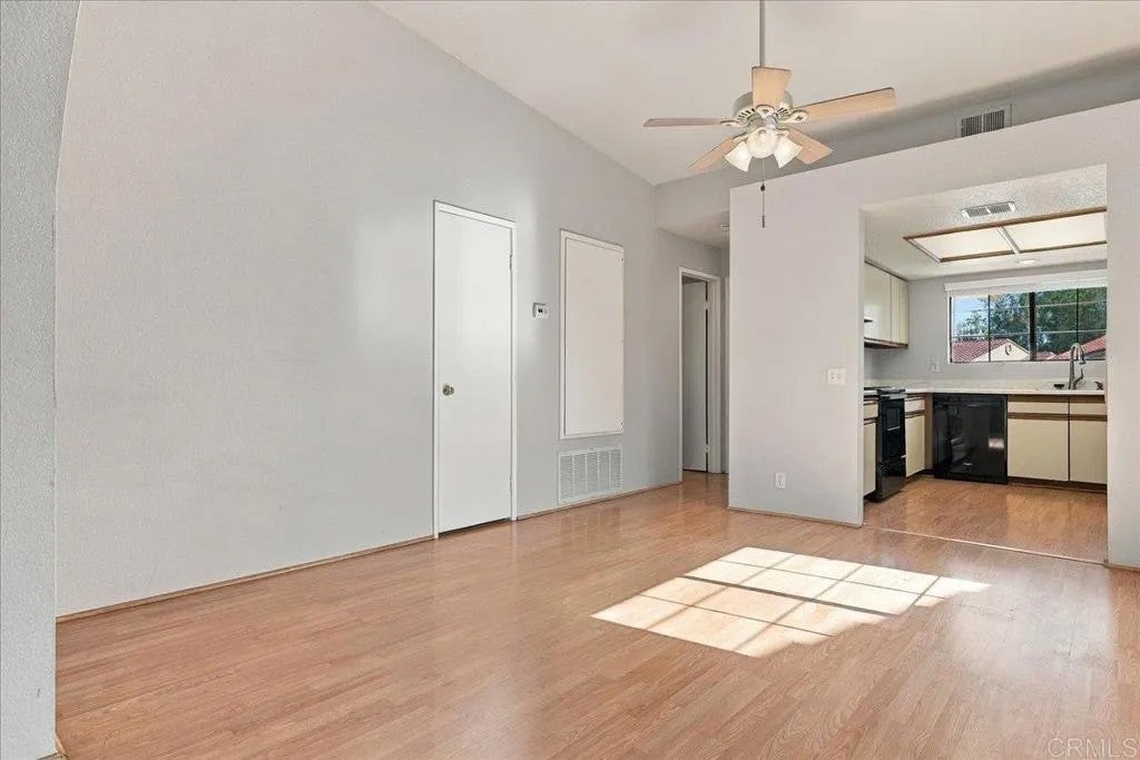 Photo of 2701 E Mesquite Avenue #S86, Palm Springs, CA 92264 (MLS # NDP2609444)