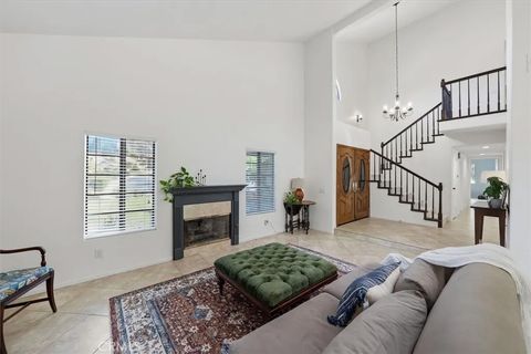 Tiny photo for 27641 Sutters Pointe Dr, Saugus, CA 91350 (MLS # SR25245417)