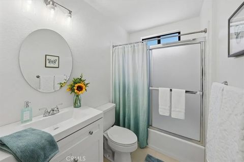 Tiny photo for 27641 Sutters Pointe Dr, Saugus, CA 91350 (MLS # SR25245417)