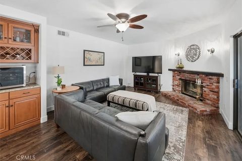 Tiny photo for 27641 Sutters Pointe Dr, Saugus, CA 91350 (MLS # SR25245417)
