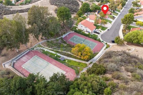 Tiny photo for 27641 Sutters Pointe Dr, Saugus, CA 91350 (MLS # SR25245417)