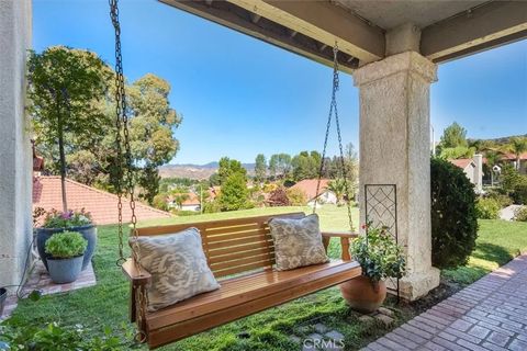 Tiny photo for 27641 Sutters Pointe Dr, Saugus, CA 91350 (MLS # SR25245417)