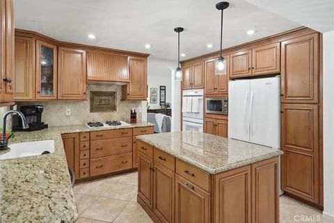Tiny photo for 27641 Sutters Pointe Dr, Saugus, CA 91350 (MLS # SR25245417)