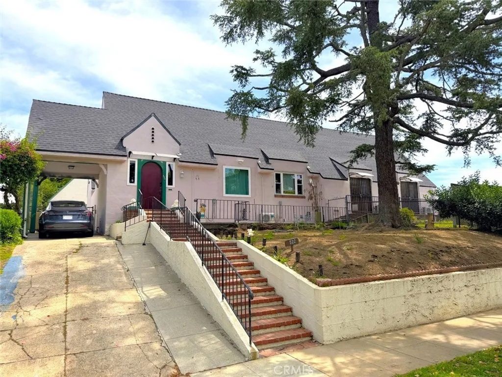 Photo of 522 Westminster Ave #A, Alhambra, CA 91803 (MLS # CV26071727)