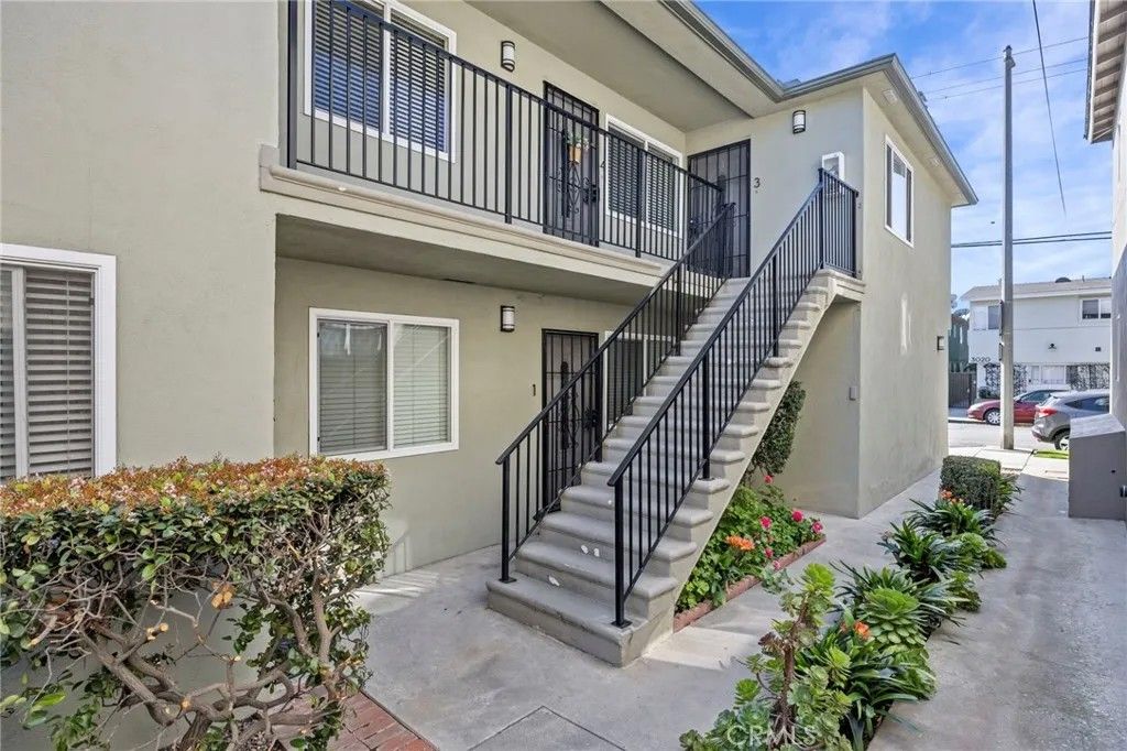 Photo of 3027 E 3rd Street #3, Long Beach, CA 90814 (MLS # OC26097643)