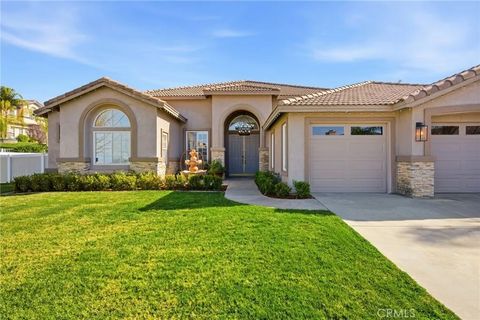 Photo of 13405 Mesa Crest, Yucaipa, CA 92399 (MLS # IG26020632)