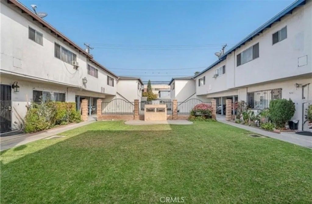 Photo of 6021 Gage Ave #4, Bell Gardens, CA 90201 (MLS # CV26024557)