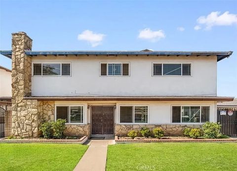 Photo of 6021 Gage Ave #4, Bell Gardens, CA 90201 (MLS # CV26024557)