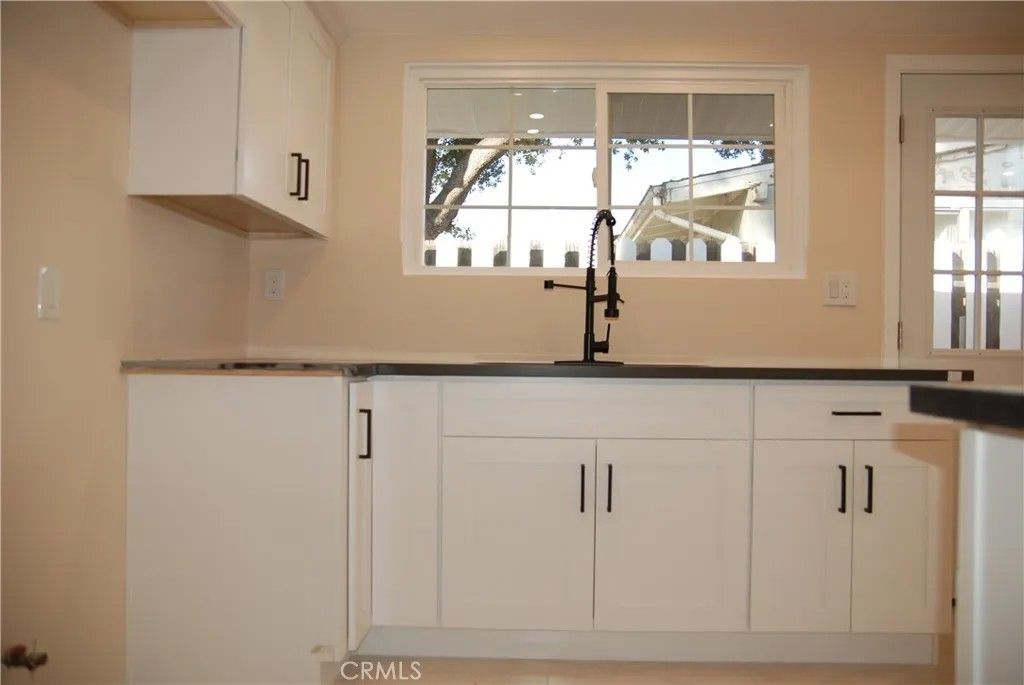 Photo of 6744 Cozycroft, Winnetka, CA 91306 (MLS # SR25254460)