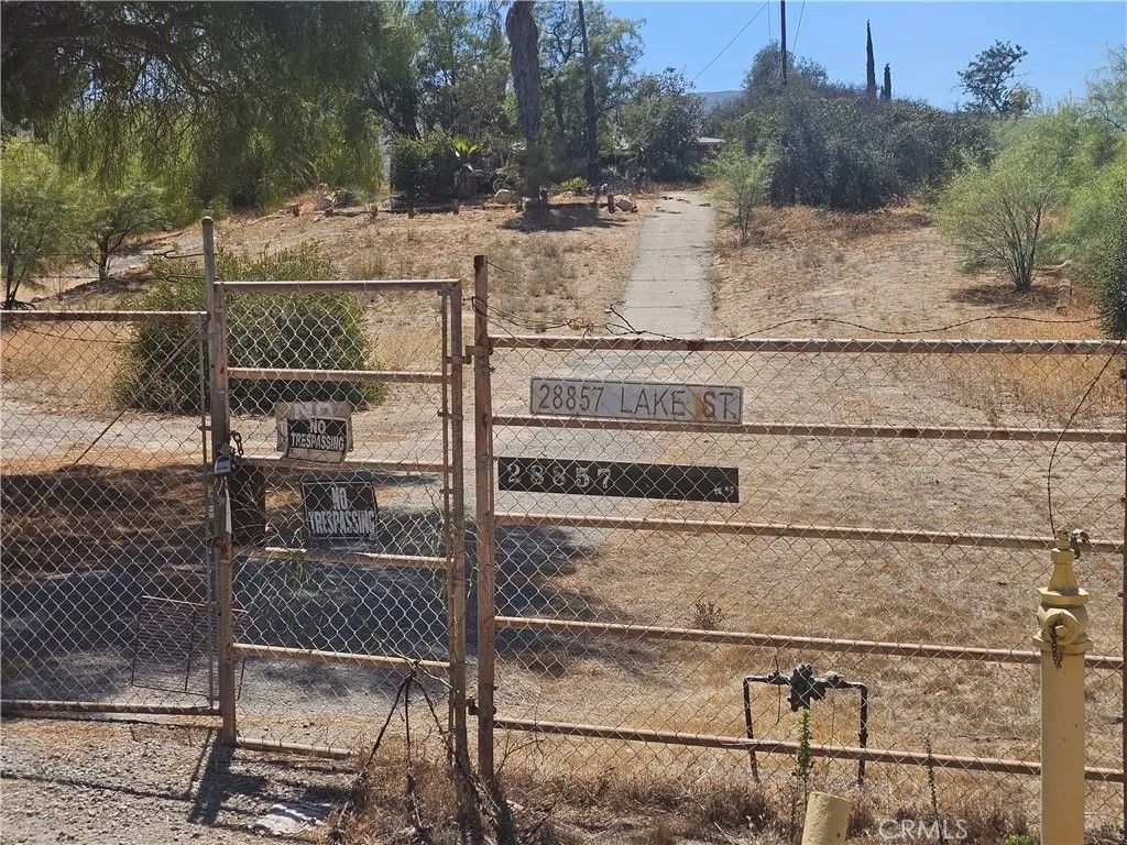 Photo of 28857 Lake, Lake Elsinore, CA 92530 (MLS # OC26029361)