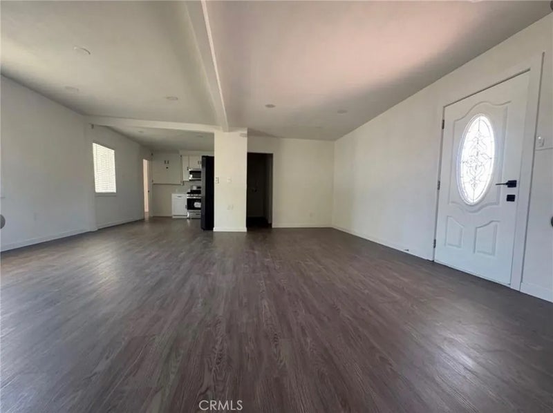 435 S 1st