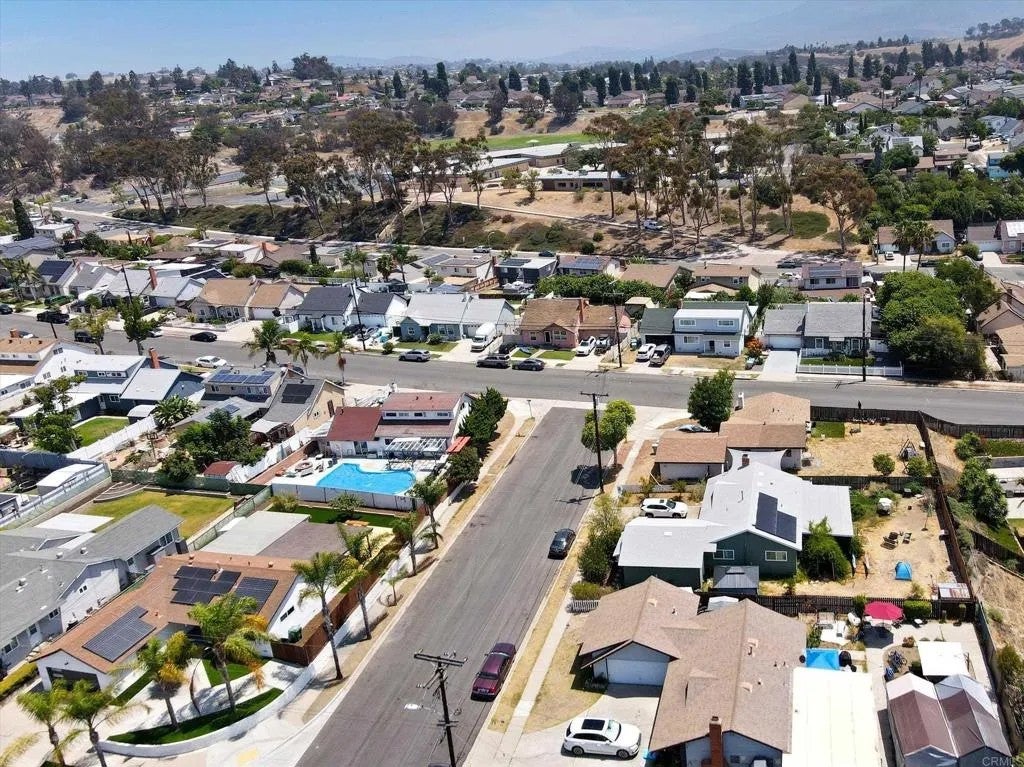 2785 Kausman Street
