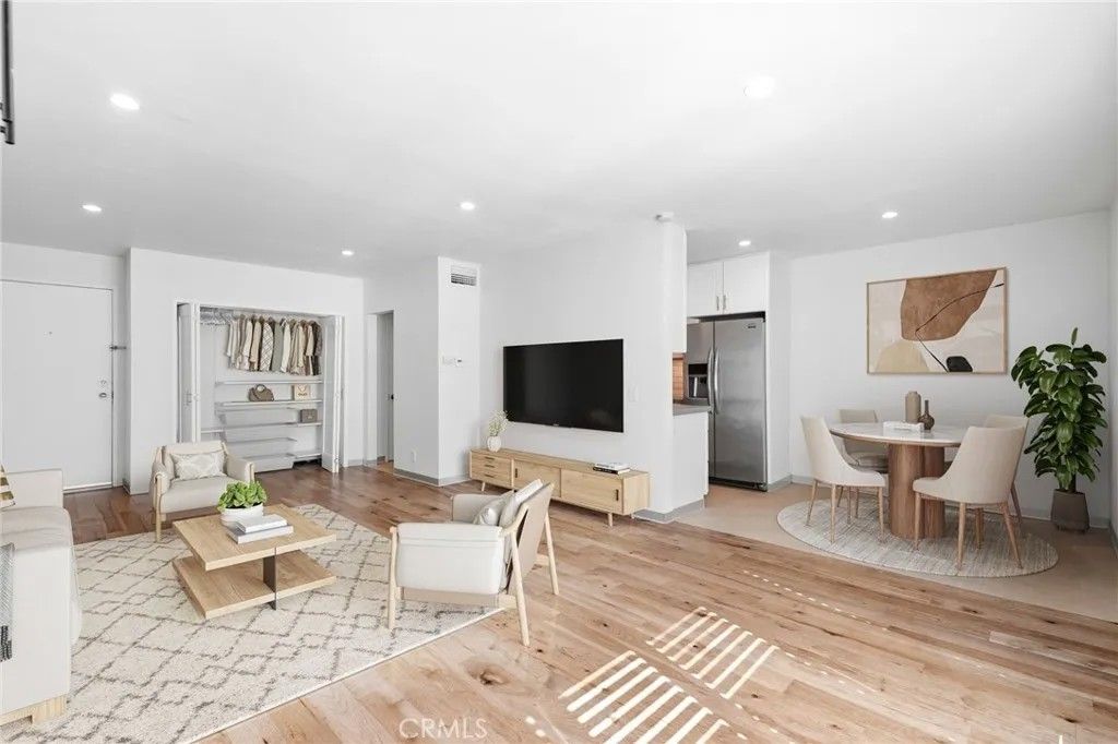 Photo of 1735 N Fuller Ave #330, Los Angeles, CA 90046 (MLS # CV26041078)