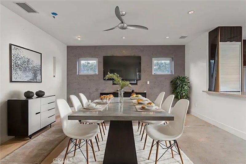 1518 Anita Lane