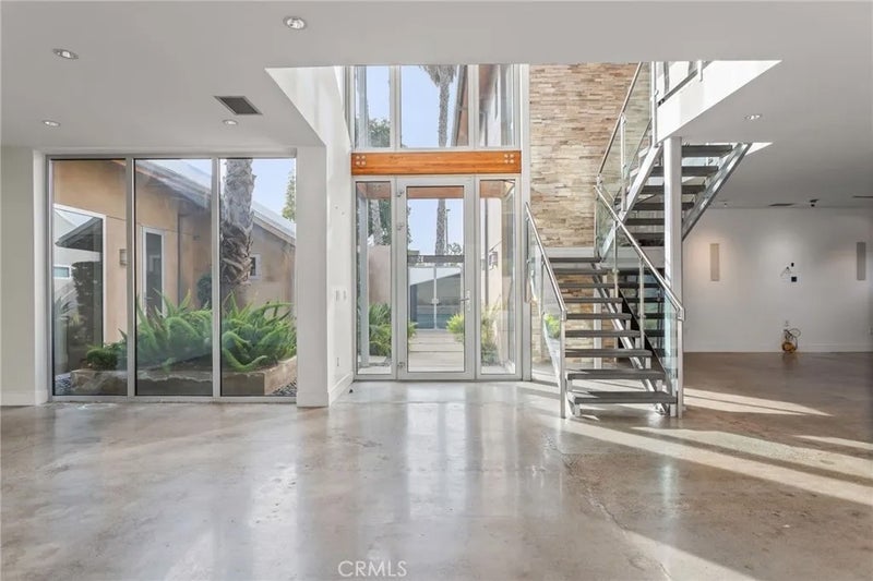 1518 Anita Lane